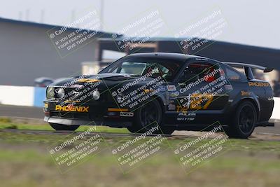 media/Jan-18-2026-CalClub SCCA (Sun) [[8bc6468723]]/Group 5 Race/Turn 1/